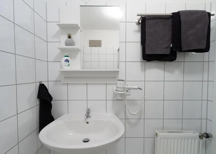 فندق Am Glenne *